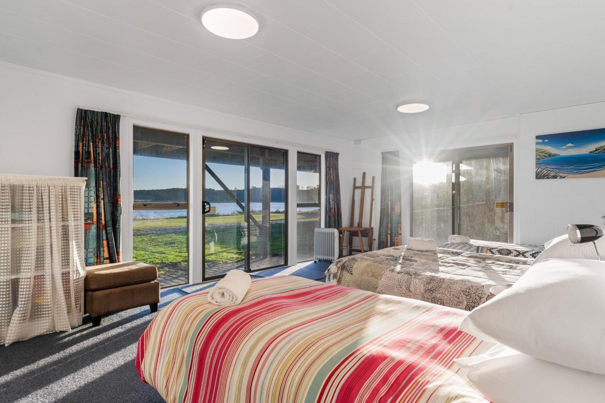 Pukehina Estuary Sunset Views Holiday Home Exterior foto